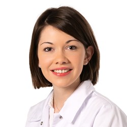 Apothekerin Julia Lyra